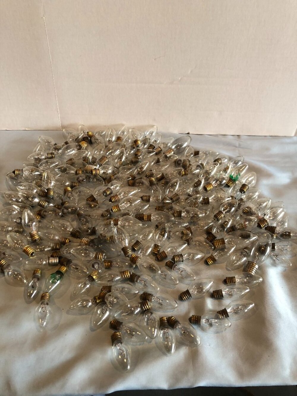 LOT of C9 C7 OTHER CLEAR Replacement Bulbs - UNTESTED #F61